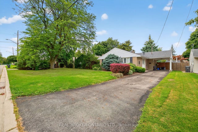 25 Sora Drive, Mississauga