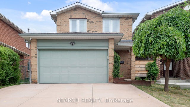 163 Simmons Boulevard, Brampton