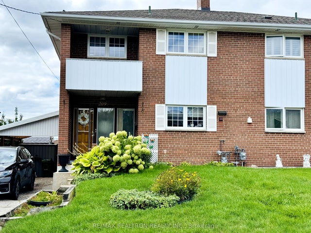209 Saint Lucie Drive Basement, Toronto W05