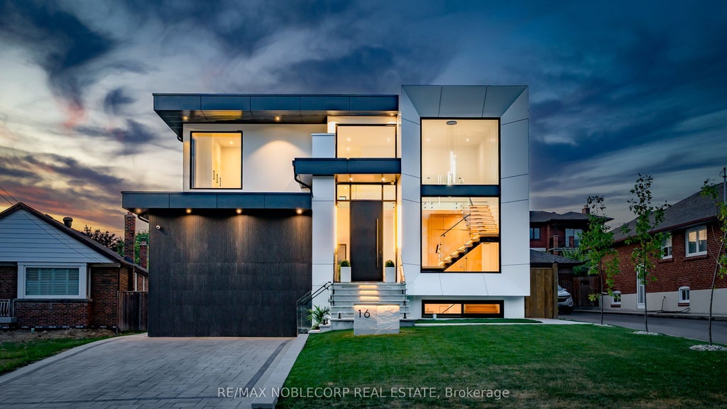 16 Deevale Road, Toronto W05