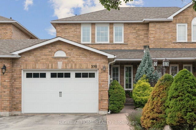 550 Eliza Crescent, Burlington