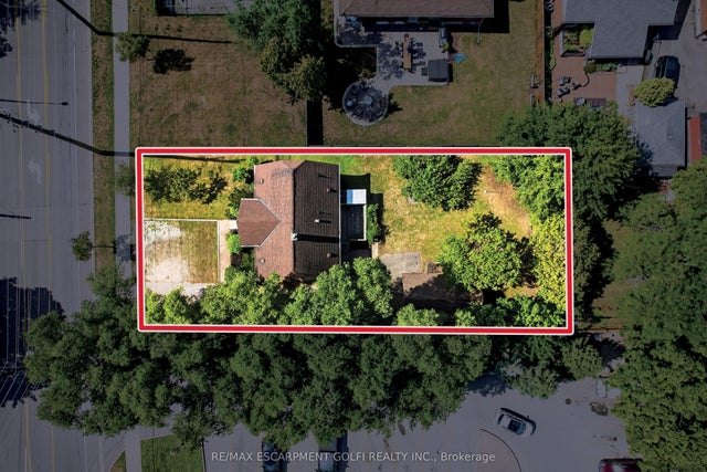 1025 King Road, Burlington
