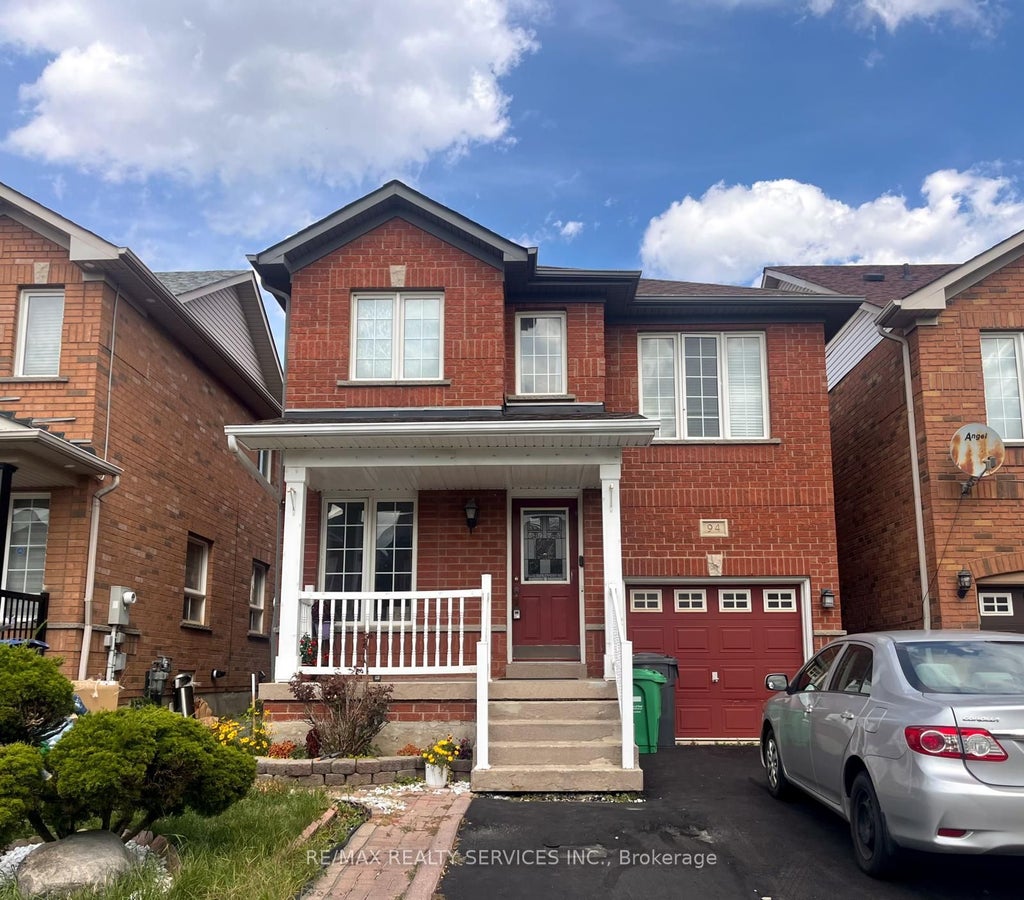 94 Four Seasons Circle, Brampton