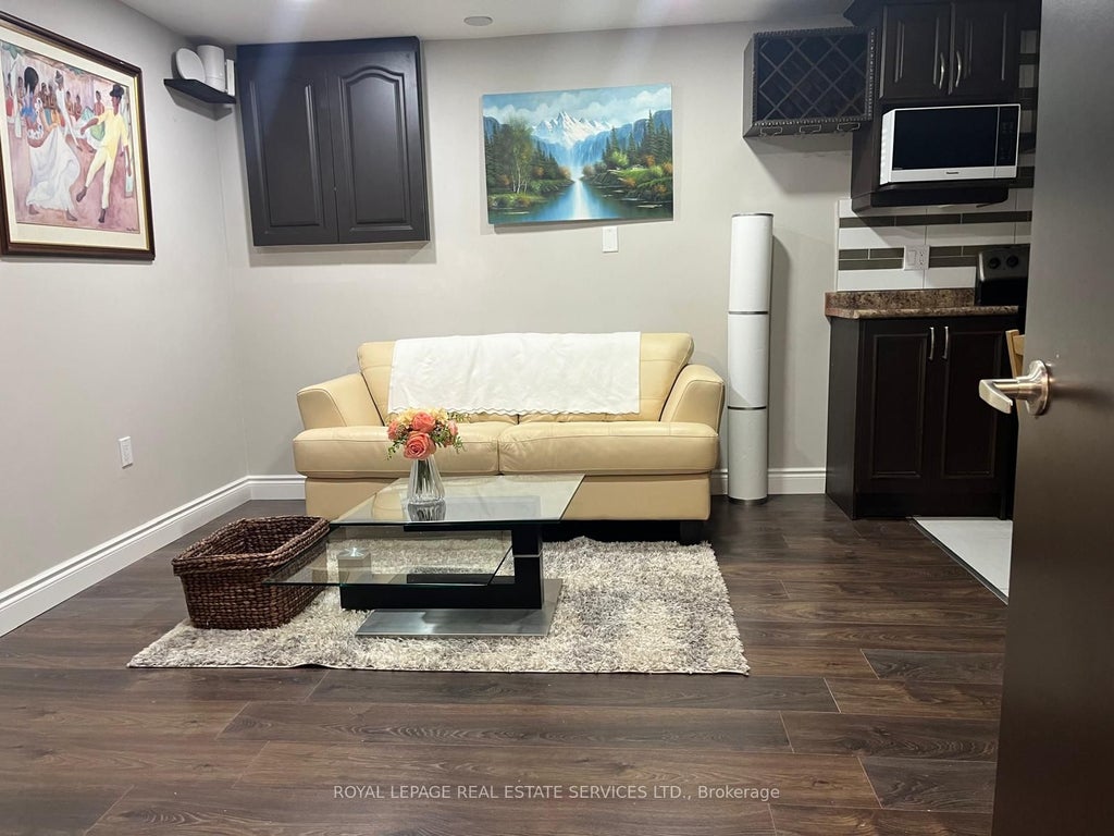 6057 Leeside Crescent Basement, Mississauga