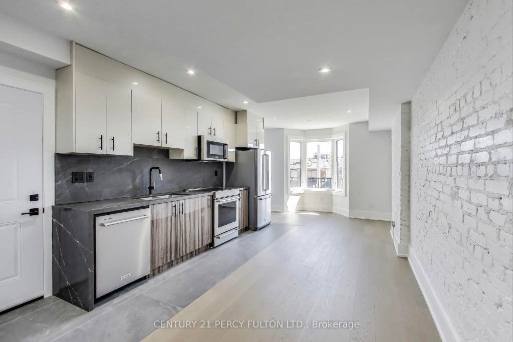 18 Springhurst Avenue Unit 1, Toronto W01