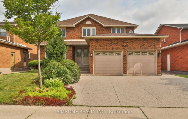 1339 Windrush Drive, Oakville