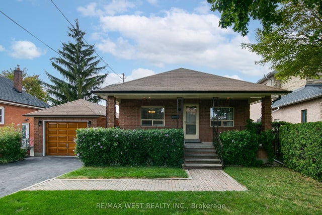 50 Larchmere Avenue, Toronto W05