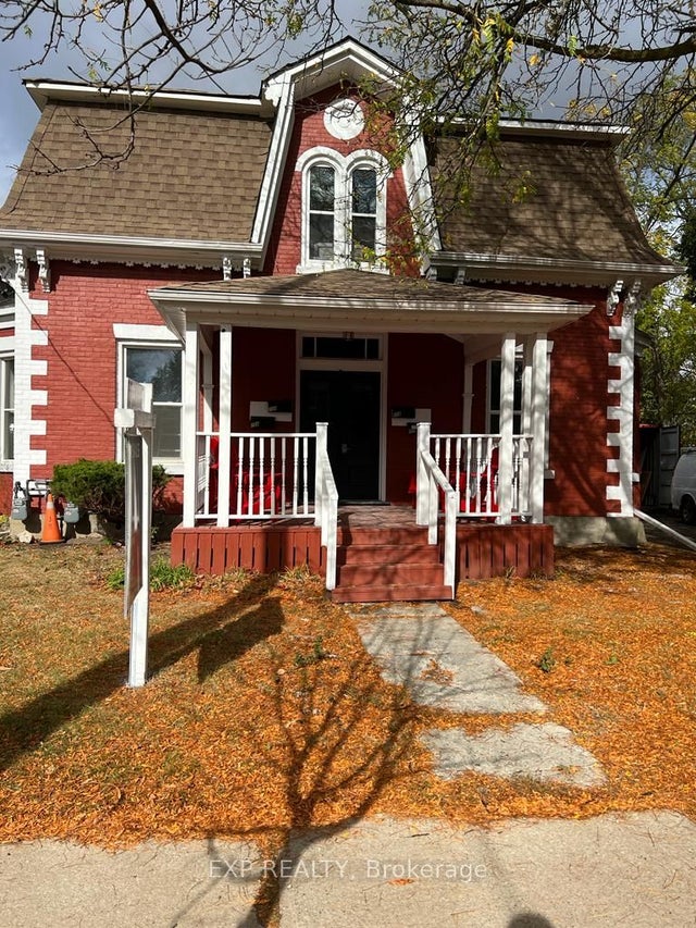 70 Nelson Street W, Brampton