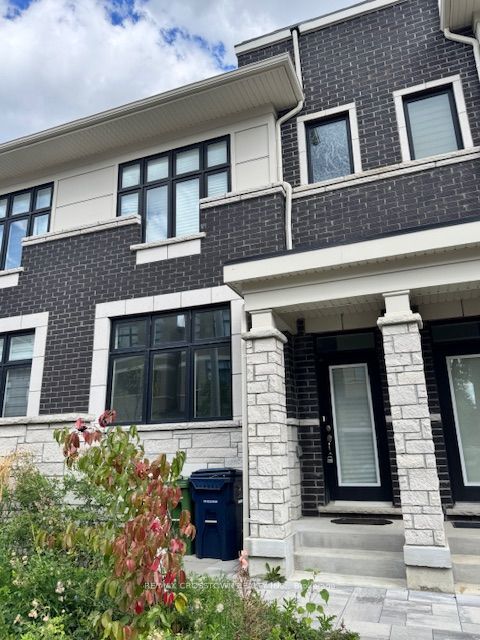 19 Tarmola Park Court, Toronto W05