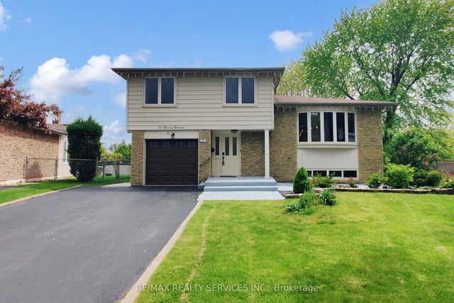 53 Geneva Crescent, Brampton
