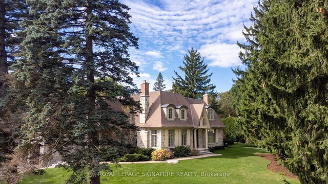 1161 Tecumseh Park Drive, Mississauga
