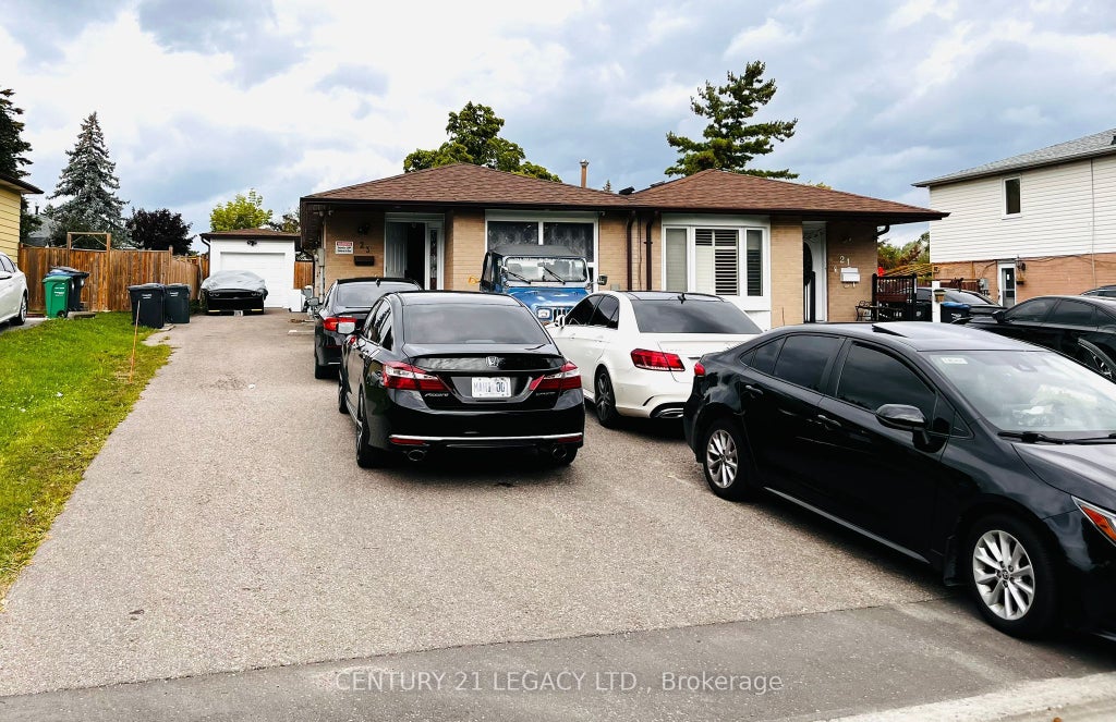 23 Gulliver Crescent, Brampton
