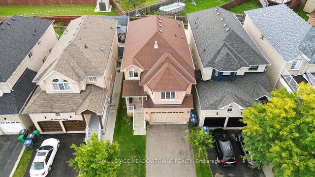 13 Albright Road, Brampton
