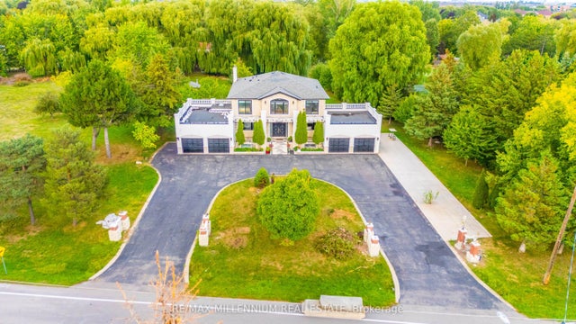 15 Julian Drive, Brampton