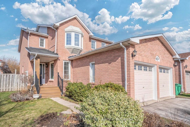 6045 Grossbeak Drive, Mississauga