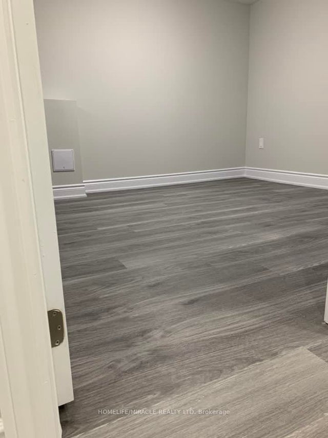 65 Versailles Crescent Basement, Brampton