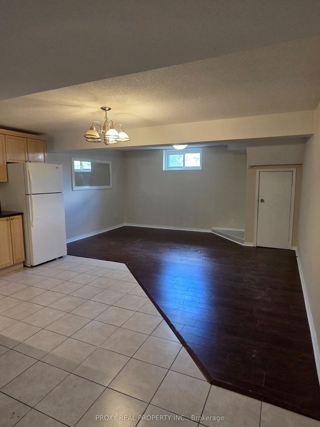 9 Madison Street Lower, Brampton