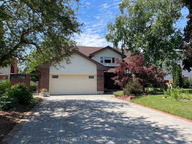 1412 Peerless Court, Oakville