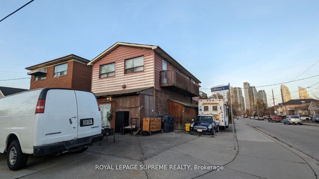 25 Milton Street, Toronto W06