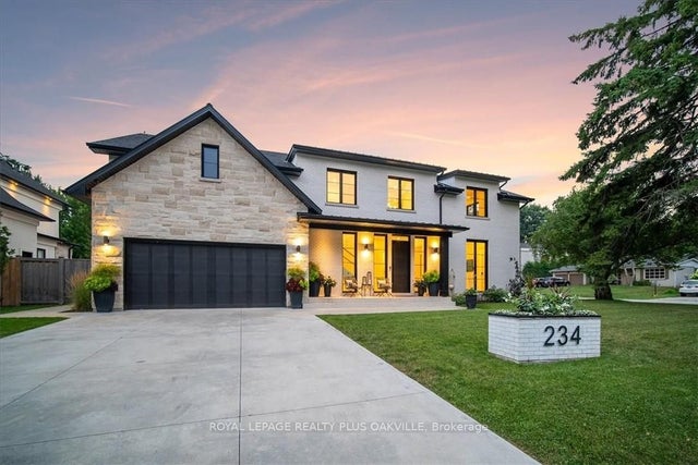 234 Walby Drive, Oakville