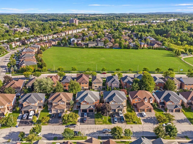 109 Mowat Crescent, Halton Hills