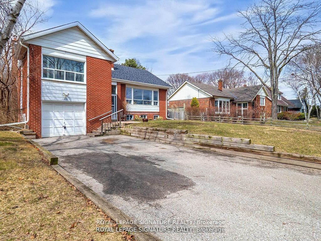 1821 Christopher Road, Mississauga