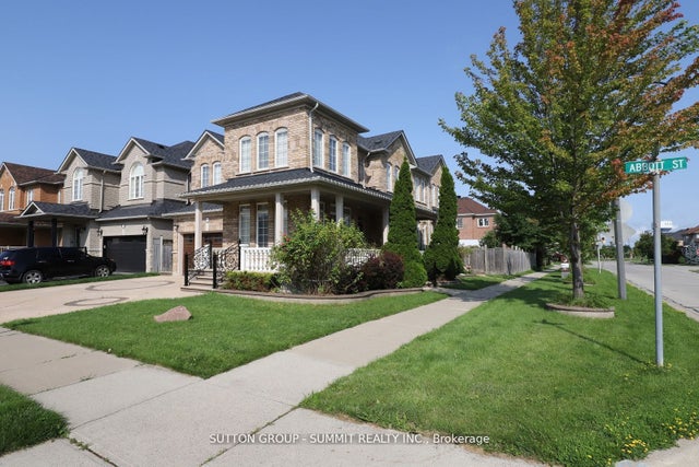 1087 Abbott Street, Milton