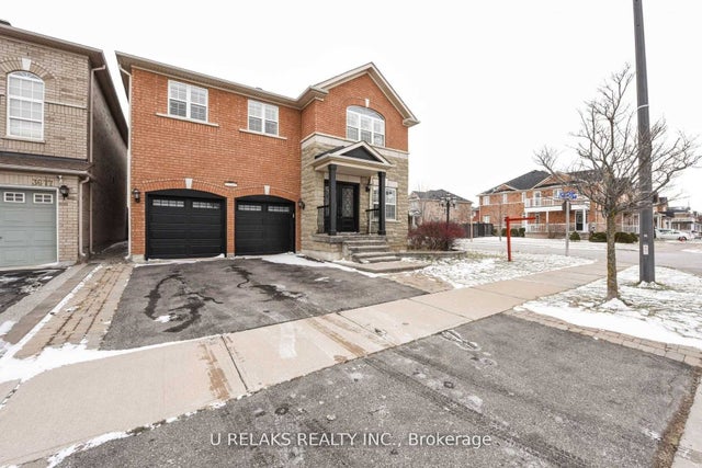 3681 Bloomington Crescent, Mississauga