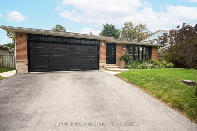 2292 Devon Road, Oakville