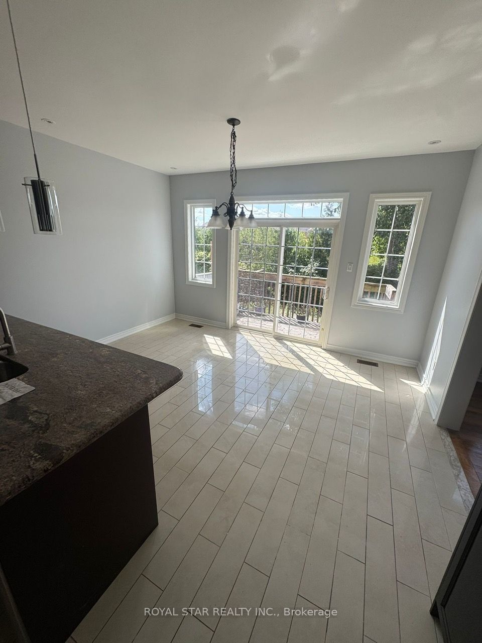 300 Wrigglesworth Crescent, Milton