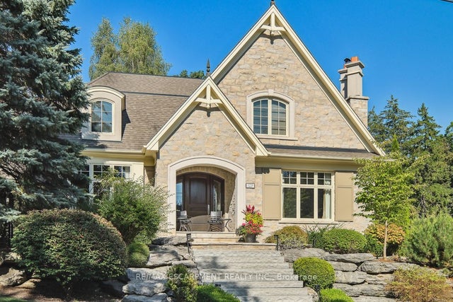 1229 Minaki Road, Mississauga