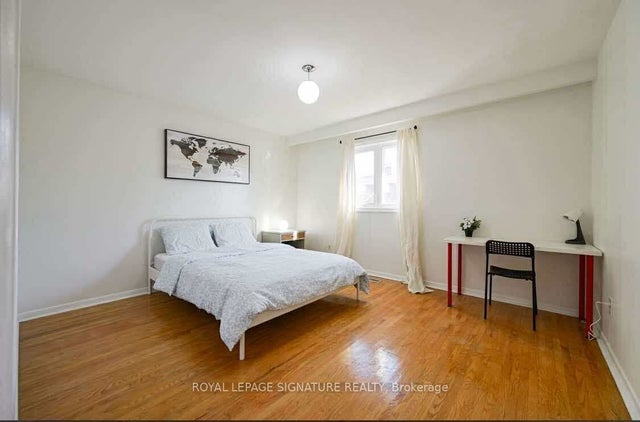 570 Louis Drive, Mississauga