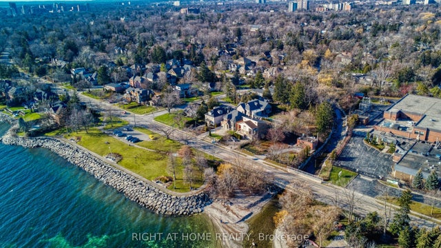 3227 Lakeshore Road, Burlington