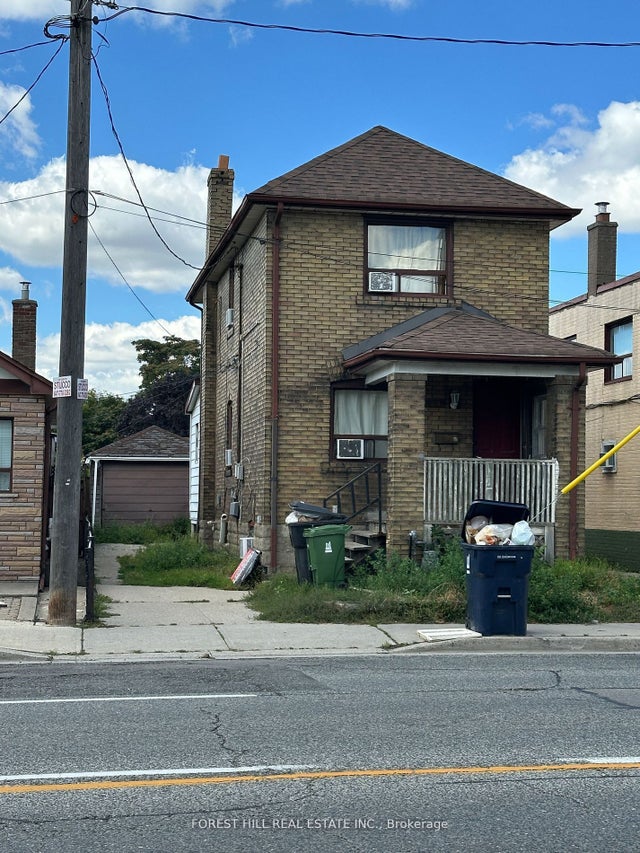 666 Jane Street, Toronto W03