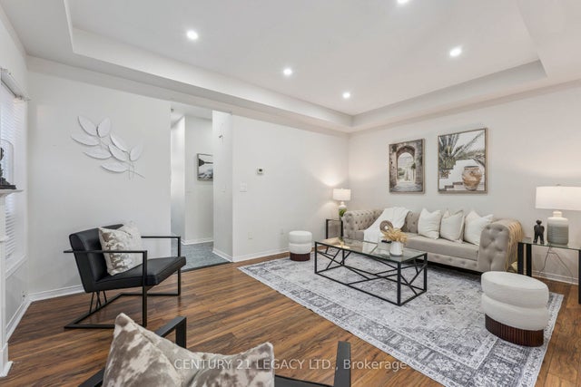 52 Pennyroyal Crescent, Brampton