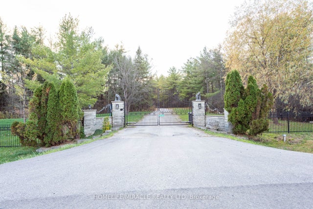 14020 Winston Churchill Boulevard, Caledon