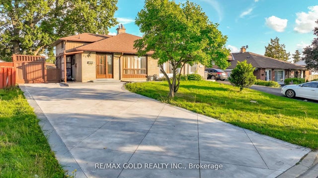 21 Argyle Crescent, Brampton
