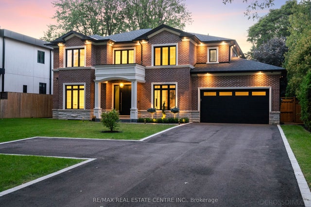 1065 Rebecca Street, Oakville