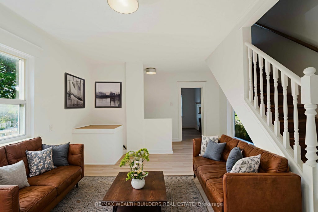 4 Greenlaw Avenue, Toronto W03