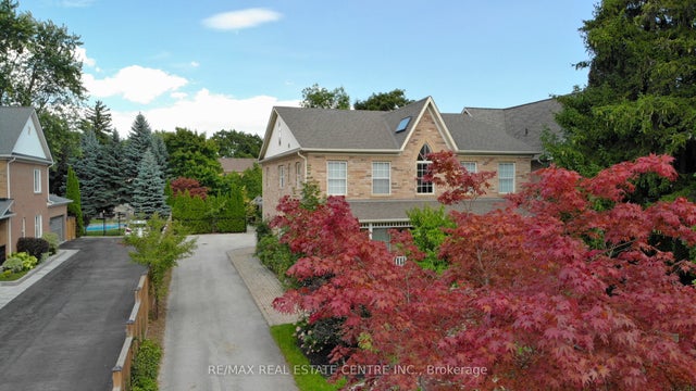 6901 Early Settler Row, Mississauga