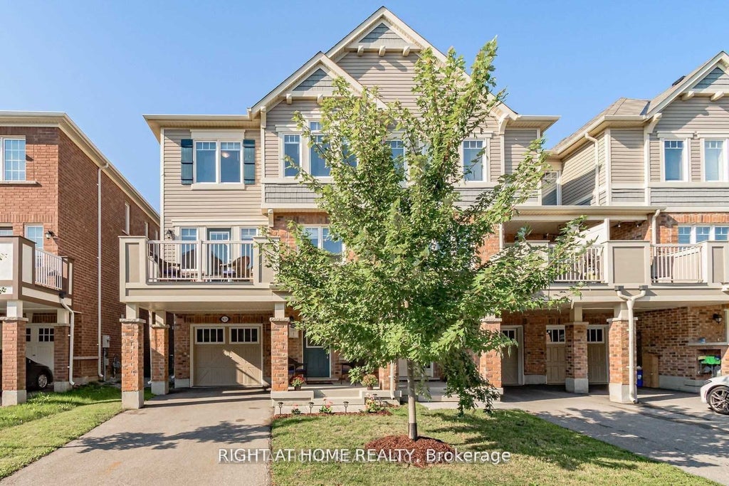 1631 Leblanc Court, Milton