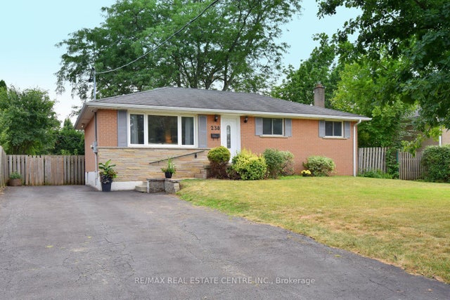 238 Kent Crescent E, Burlington
