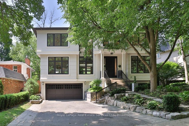 182 Charnwood Drive, Oakville
