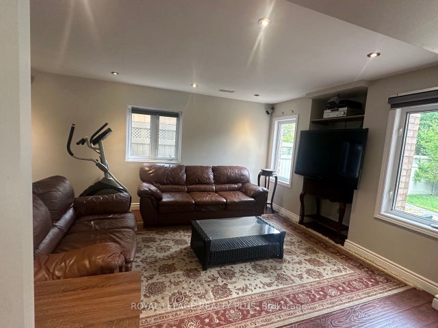 2416 Hilda Drive Bsmt, Oakville