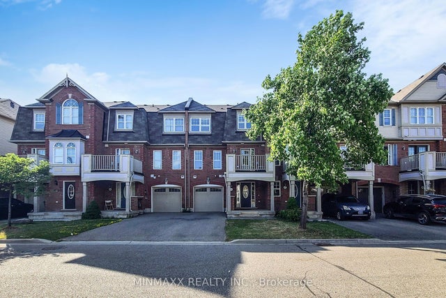 449 Dalhousie Gate, Milton