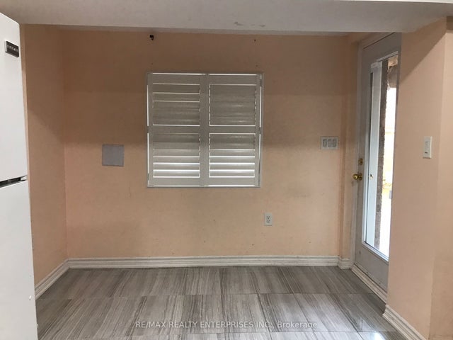 10 Chesterwood Crescent Bsmt, Brampton