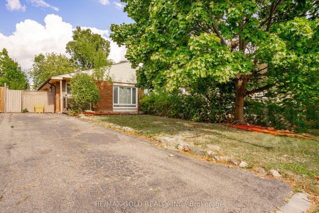 4 Deeside Crescent, Brampton