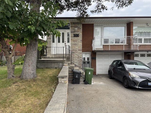 263 Hullmar Drive, Toronto W05