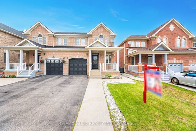 13 Fawson Cove Way W, Brampton