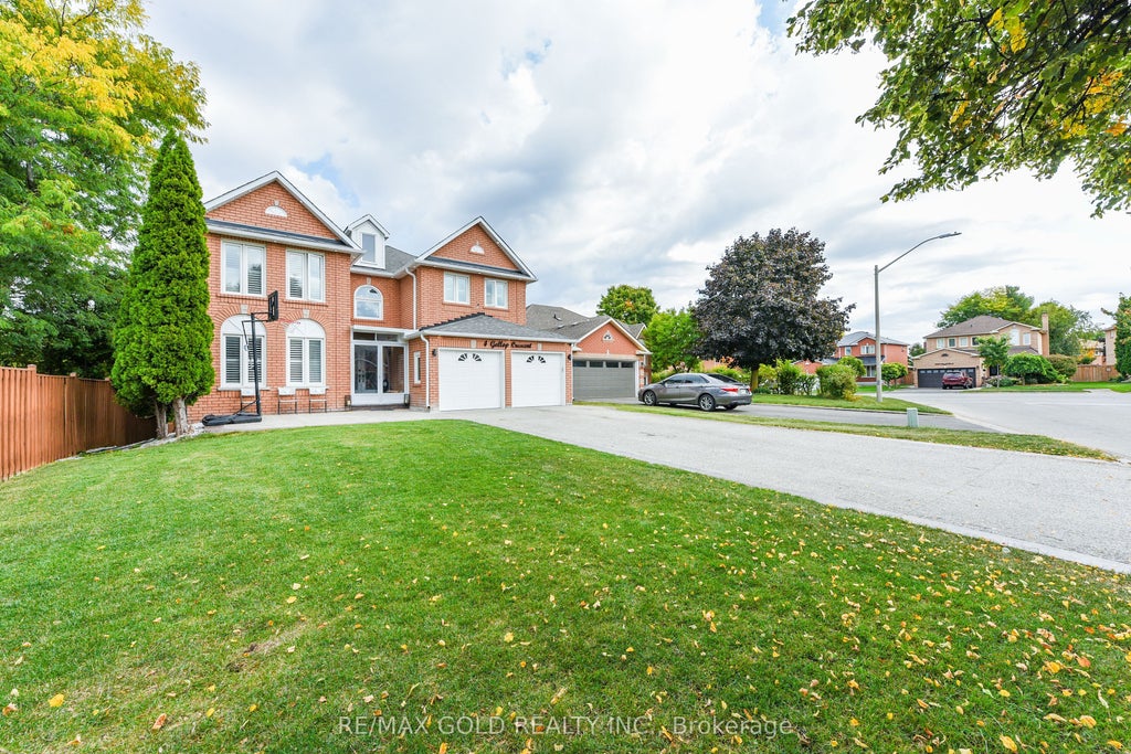 4 Gollop Crescent, Halton Hills